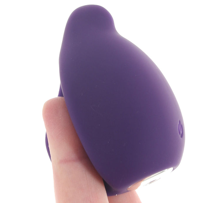 Yumi Rechargeable Finger Vibe in The Deep Purple